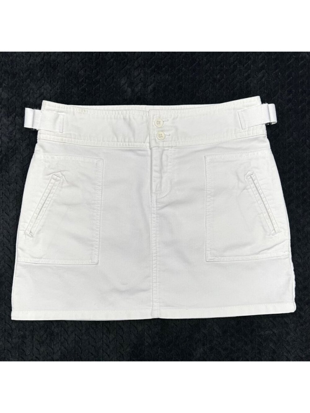 Old Navy Y2K White Cotton Mini Skirt With Adjustable Side Buckles & Pockets Size